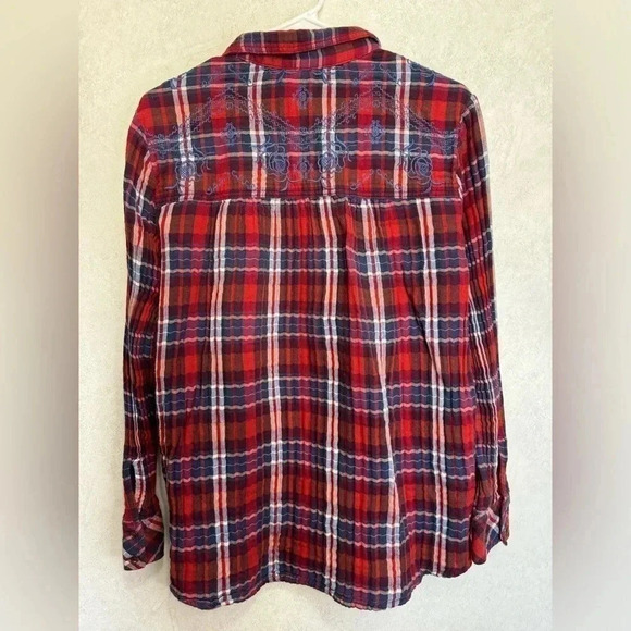 FREE PEOPLE Women’s Red Blue Plaid Embroidered HiLow Button Down Top Shirt Small - Picture 3 of 10